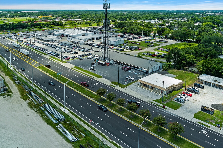 More Photos Of 709 N Park Rd, Plant City General Retail For Sale