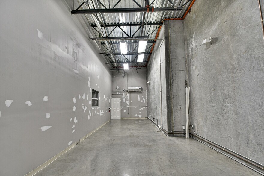 More Photos Of 2020 NW 129th Ave, Miami Warehouse For Lease