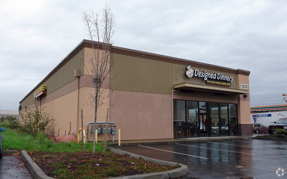 More Photos Of 1250 SW 43rd St, Renton General Retail For Sale