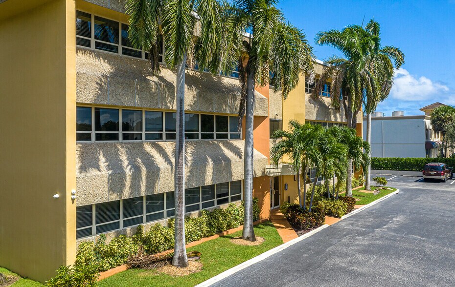 More Photos Of 1177 Hypoluxo Rd, Lantana Office For Lease