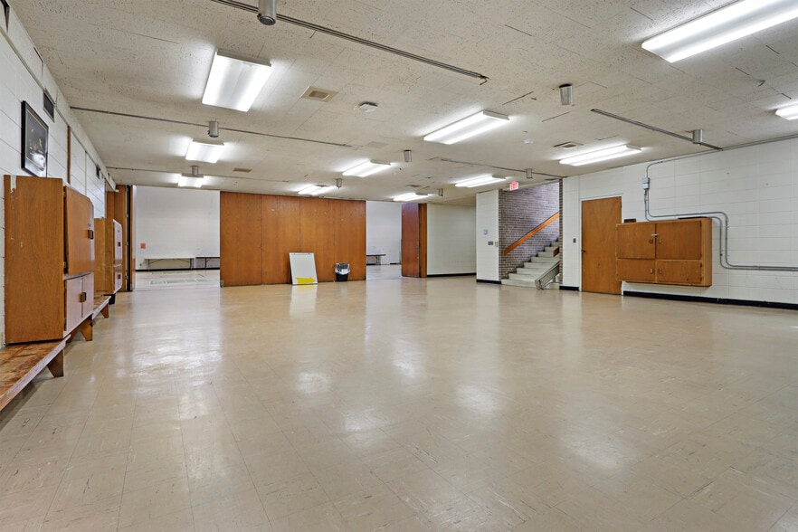 More Photos Of 2006 60th St, Kenosha Religious Facility For Sale