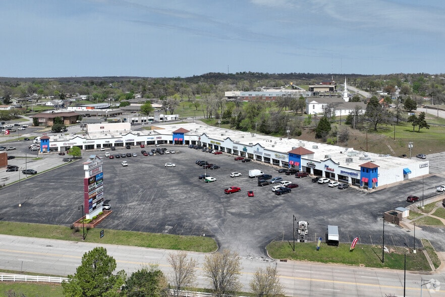 More Photos Of 406-546 Plaza Ct, Sand Springs Unknown For Lease