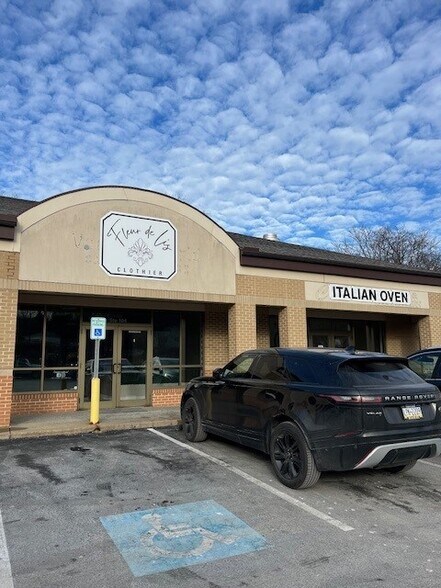 More Photos Of 1071-1075 Freedom Rd, Cranberry Township Storefront Retail Office For Lease