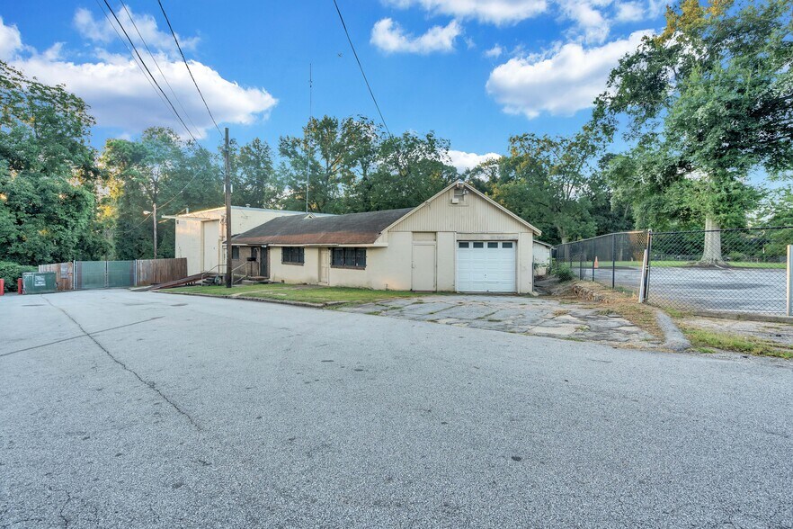 Primary Photo Of 2961 Alston Dr, Atlanta Warehouse For Sale