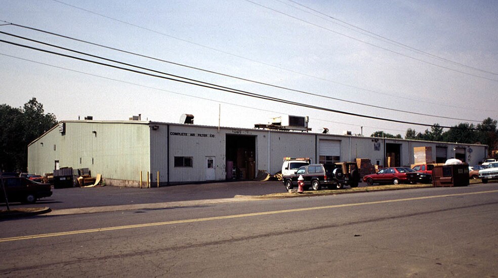 More Photos Of 3170 Draper Dr, Fairfax Warehouse For Sale