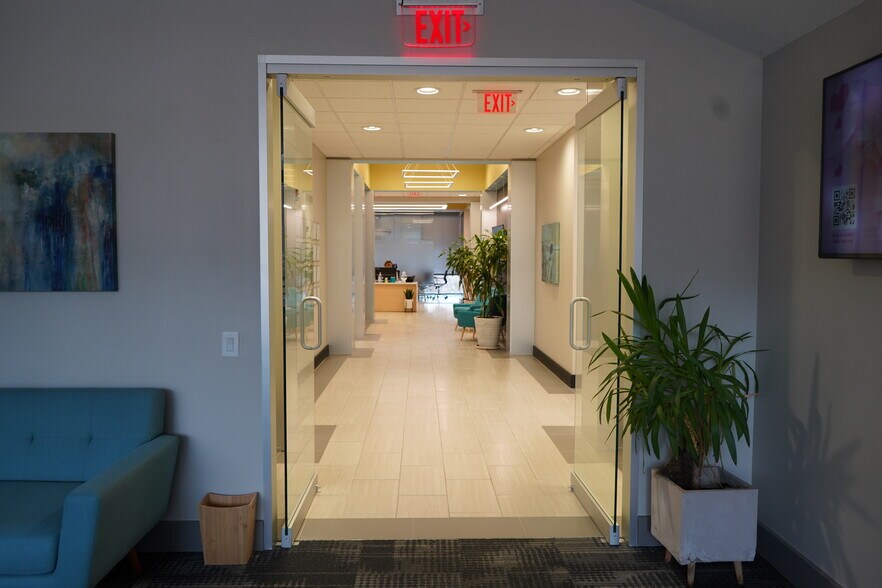 More Photos Of 11550 Common Oaks Dr, Raleigh Medical For Lease