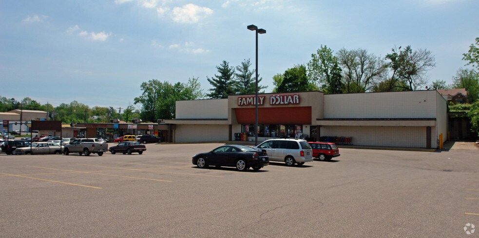 More Photos Of 6611-6613 Glenway Ave, Cincinnati Unknown For Lease