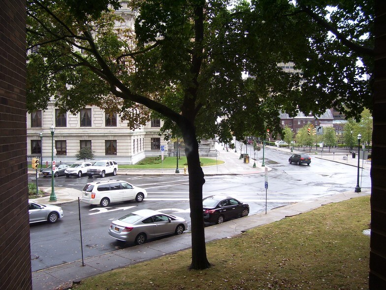 More Photos Of 333 E Onondaga St, Syracuse Medical For Sale