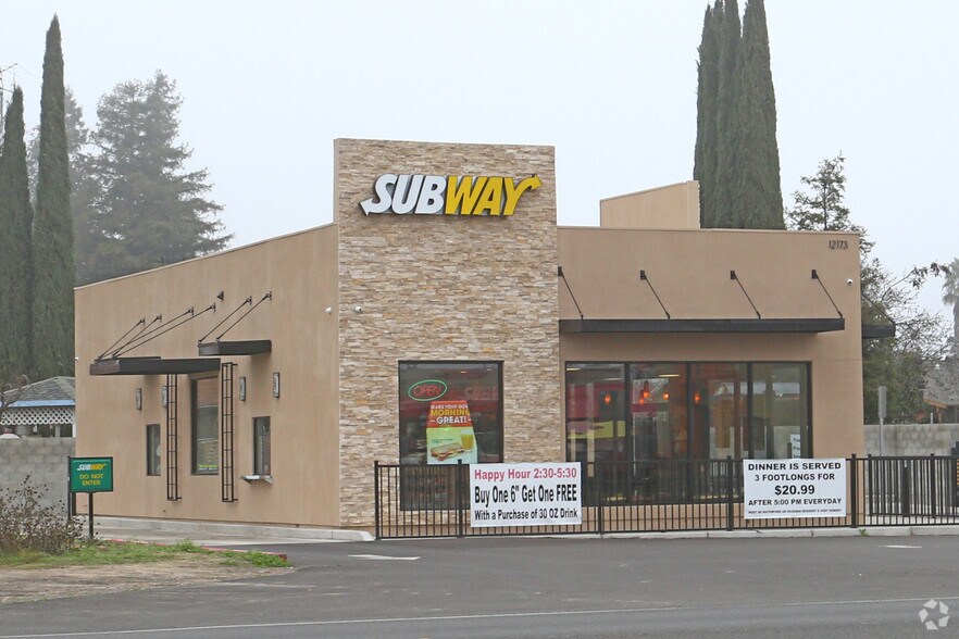 Primary Photo Of 12173 Yosemite Blvd, Waterford Fast Food For Sale