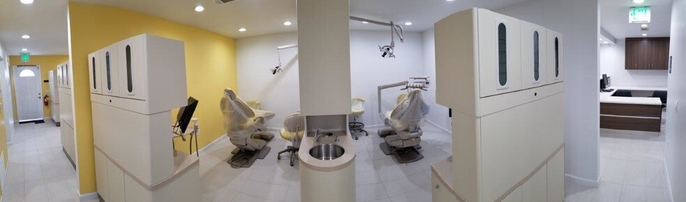 More Photos Of 12022 Inglewood Ave, Hawthorne Medical For Sale