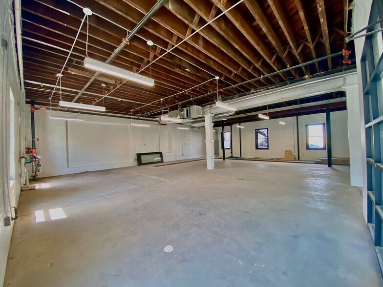 More Photos Of 212 S Main St, Fort Worth Unknown For Lease