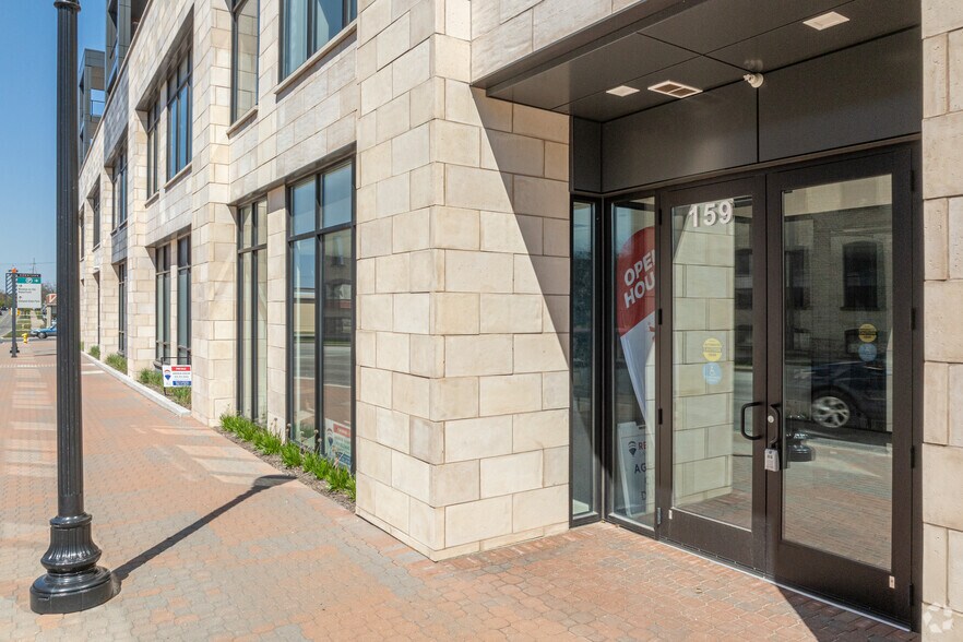 More Photos Of 159 S River Ave, Holland Apartments For Sale