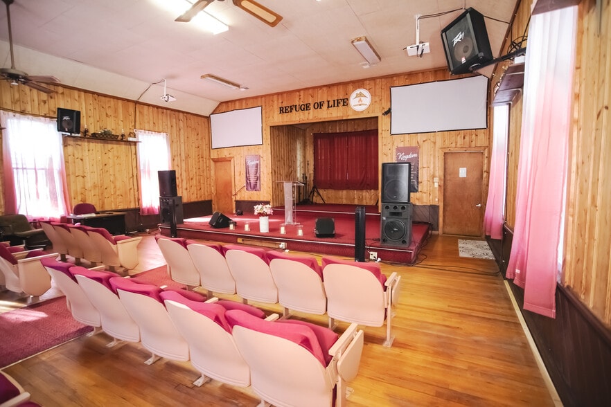 More Photos Of 14245 Cole St, Waldo Specialty For Sale