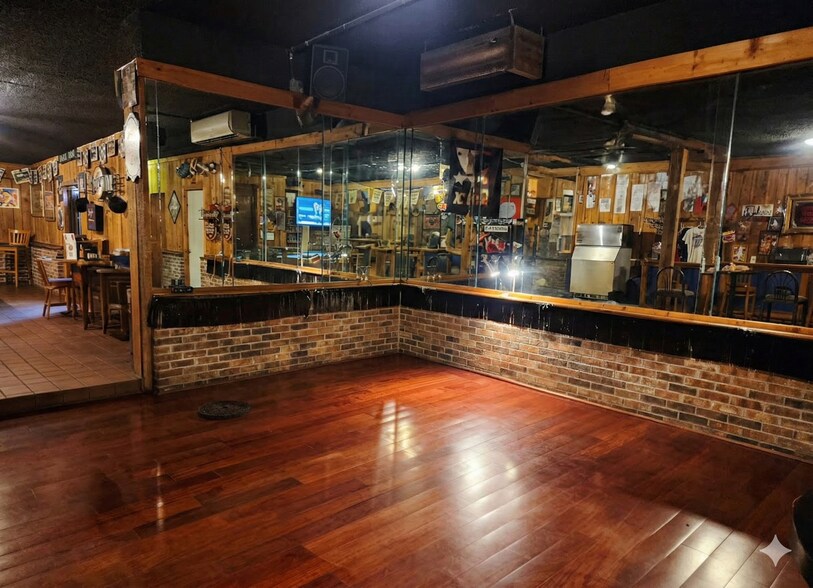 More Photos Of 4881 State Road 13 N, Saint Johns Bar For Sale