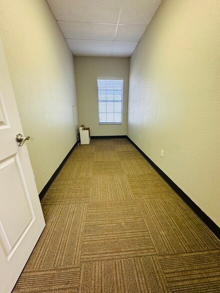 More Photos Of 1500 4th St N, Saint Petersburg Medical For Lease