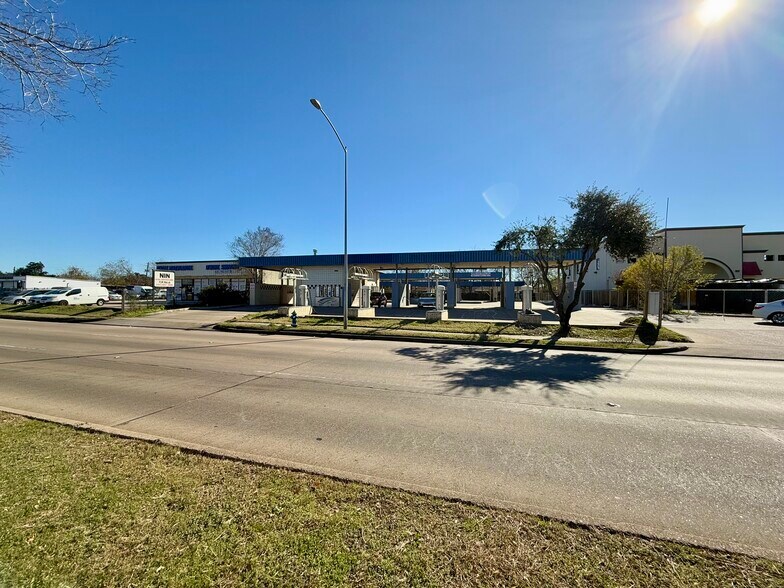 More Photos Of 12133 Beechnut St, Houston Carwash For Sale