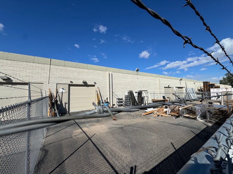 More Photos Of 2615-2629 S 21st St, Phoenix Warehouse For Sale