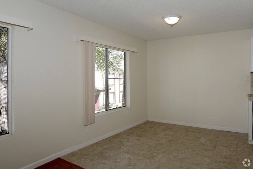 More Photos Of 909 S Sunshine Ave, El Cajon Apartments For Sale