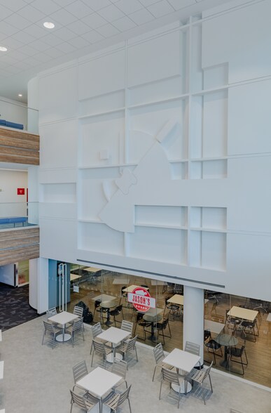 More Photos Of 150 Motor Pkwy, Hauppauge Office For Lease