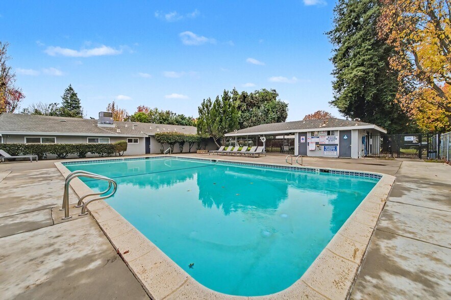 More Photos Of 1574 - 1576 Heather Dr, Yuba City Apartments For Sale