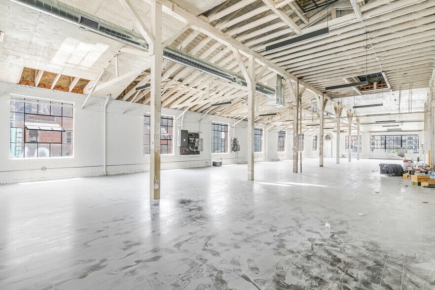 More Photos Of 823 S Los Angeles St, Los Angeles Loft Creative Space For Lease