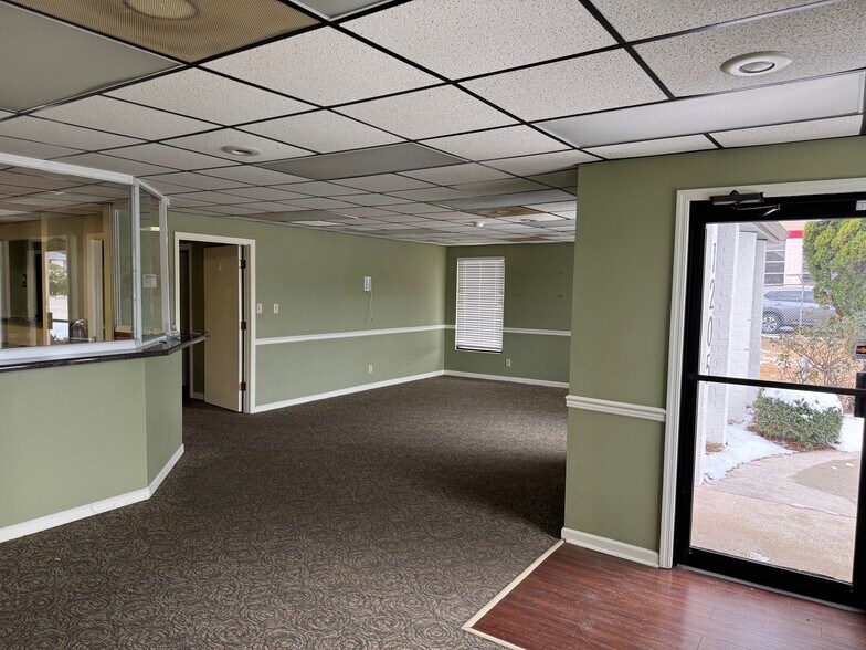 More Photos Of 1205 Russell Pky, Warner Robins Office For Sale