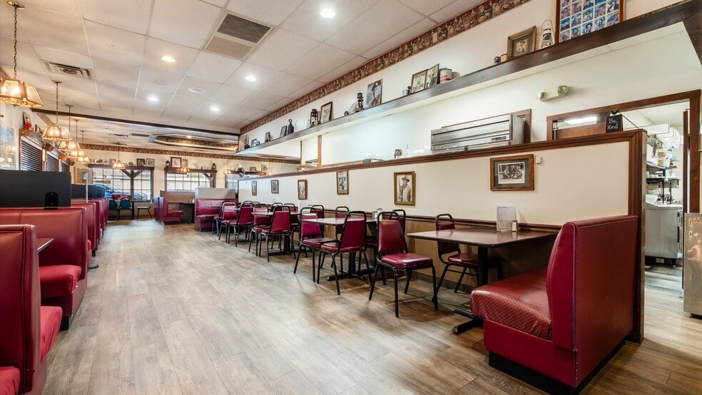 More Photos Of 2000 E Wheeling Ave, Cambridge Storefront For Sale