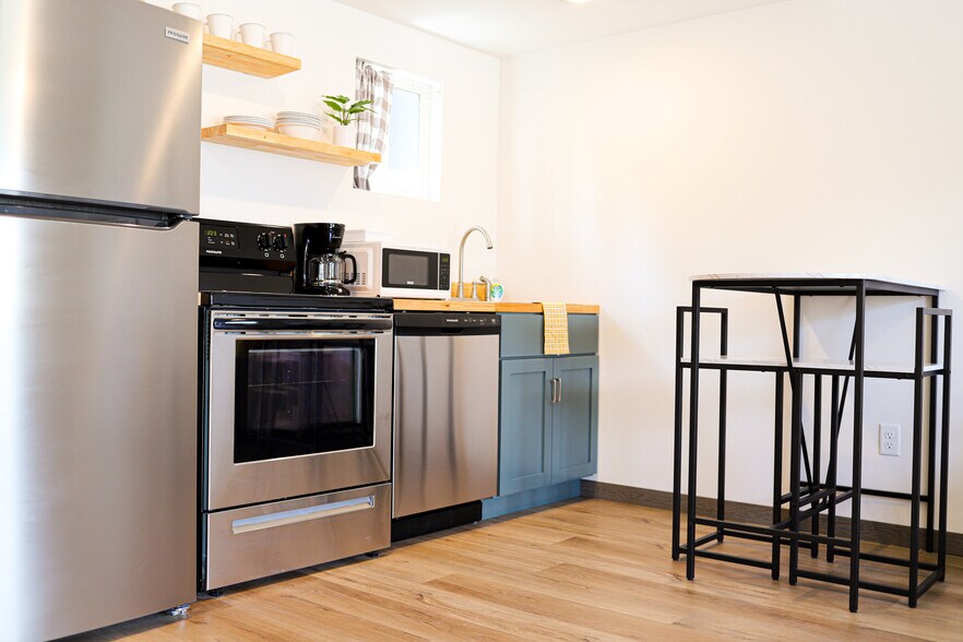 More Photos Of 437 Montgomery St, Custer Apartments For Sale