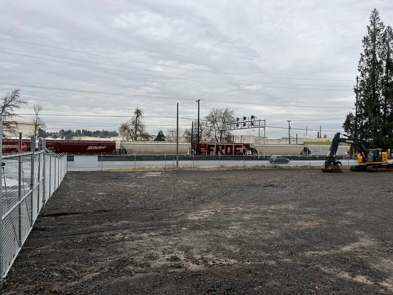 Primary Photo Of 5555 NW 55th Ave, Portland Land For Sale