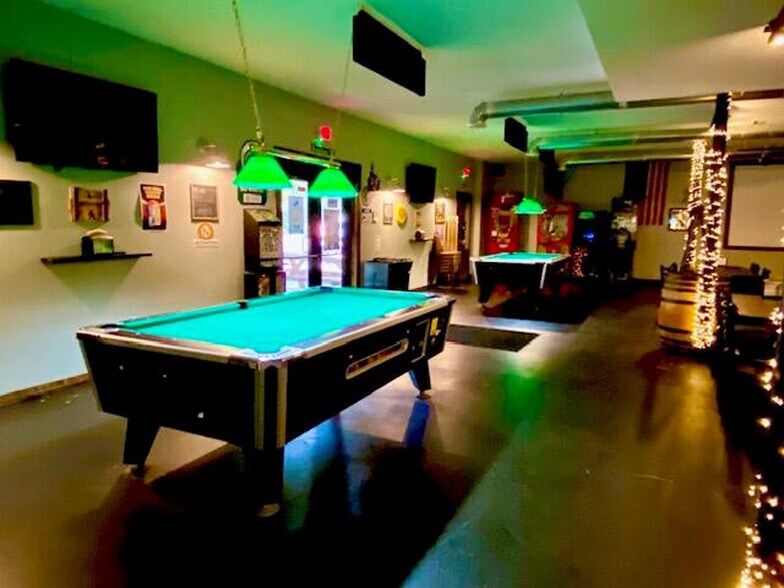 More Photos Of 6225 W D Ave, Kalamazoo Restaurant For Sale