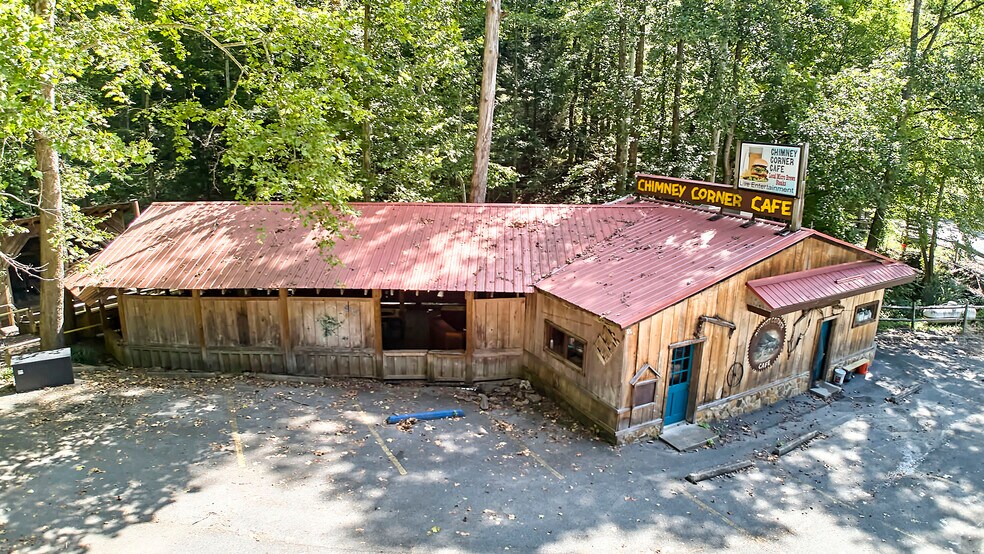 More Photos Of 15303 Midland Trl, Ansted Freestanding For Sale
