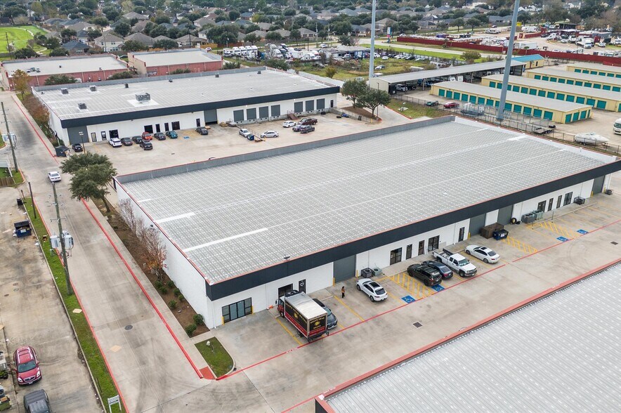 More Photos Of 3115 Fry Rd, Katy Warehouse For Lease