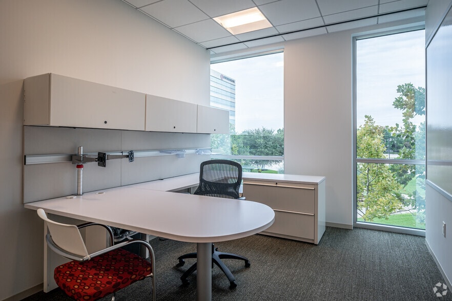 More Photos Of 10603 W Sam Houston Pky N, Houston Unknown For Lease