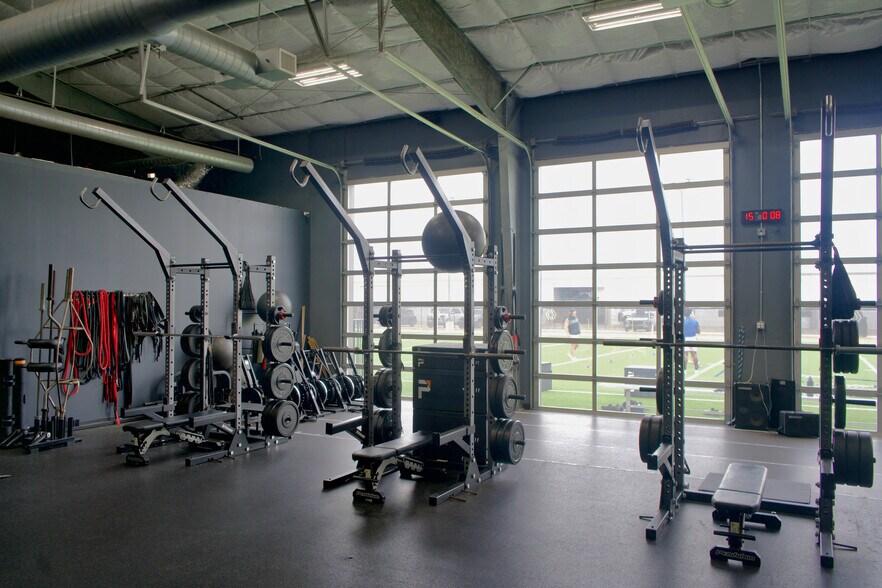 More Photos Of 16634 House Hahl Rd, Cypress Health Club For Sale