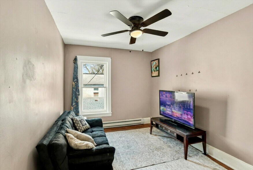 More Photos Of 9 S Main St, Manchester Storefront Retail Residential For Sale