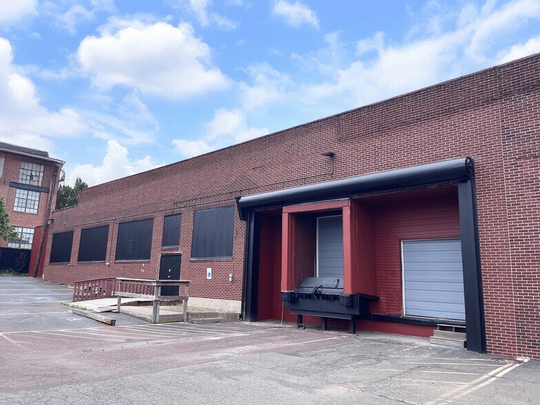 More Photos Of 201 Kriebel Ave, Lansdale Warehouse For Lease
