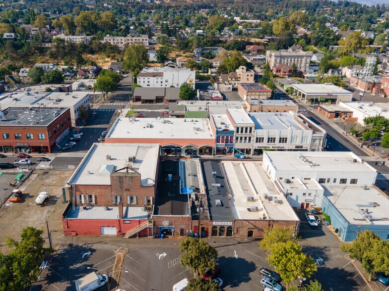 More Photos Of 315 E 2nd St, The Dalles General Retail For Sale