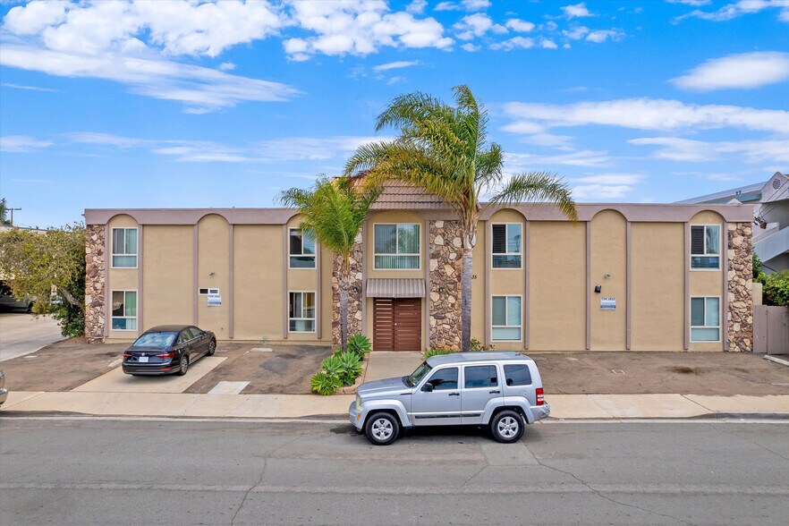 More Photos Of 635 Emory St, Imperial Beach Apartments For Sale