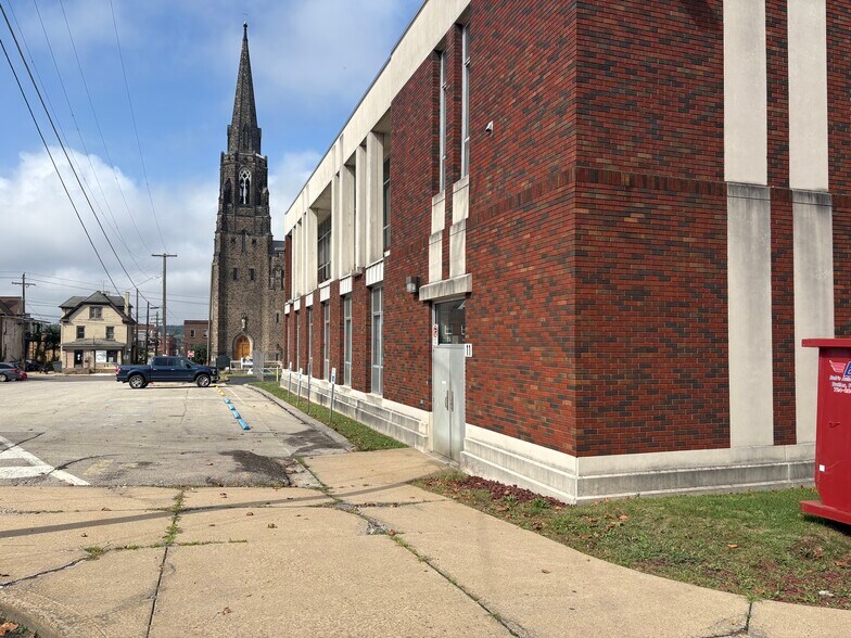 More Photos Of 0 N McKean E North Sts, Butler Schools For Lease