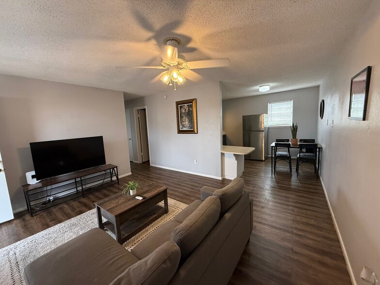 More Photos Of 7410 Quaker Ave, Lubbock Apartments For Sale