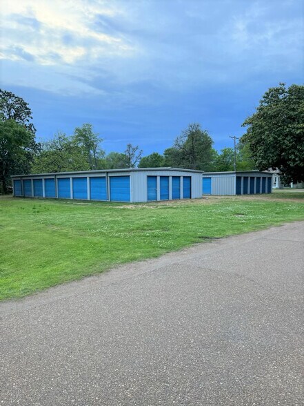 More Photos Of 121 W Main St, Webb Self Storage For Sale