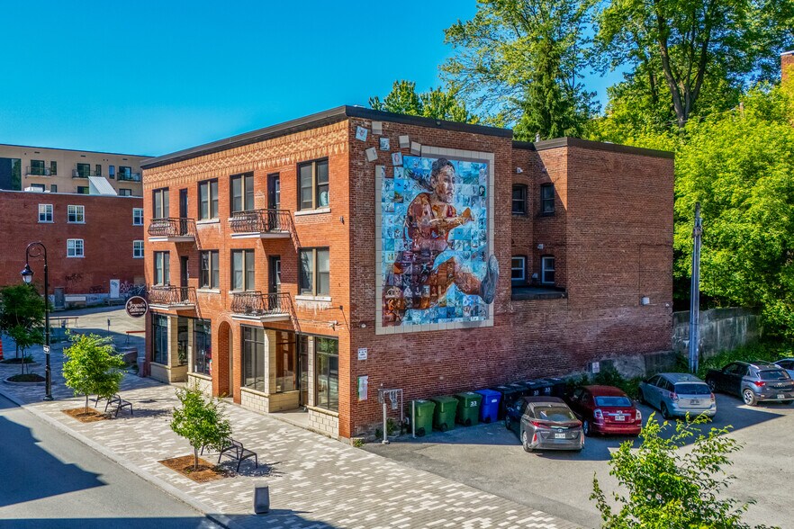 More Photos Of 31 Rue Wellington S, Sherbrooke Apartments For Lease