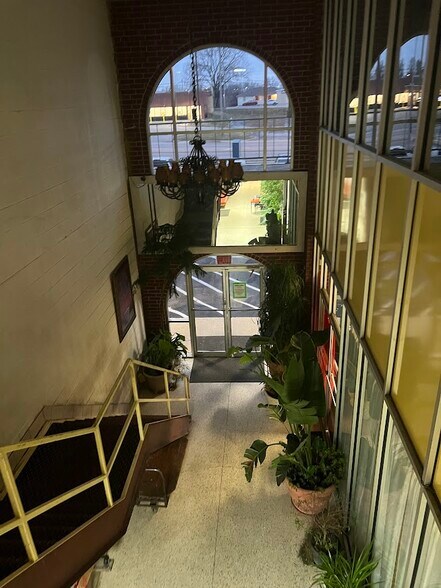 More Photos Of 5000-5012 State Ave, Kansas City Multifamily For Sale