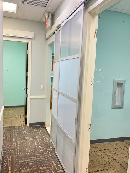 More Photos Of 1217 Piper Blvd, Naples Medical For Sale