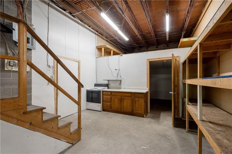 More Photos Of 6027 National Pike, Grindstone Freestanding For Sale