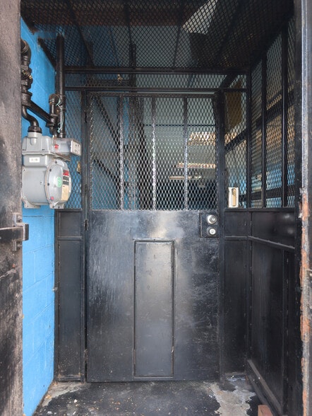 More Photos Of 146 29th St, Brooklyn Industrial For Lease