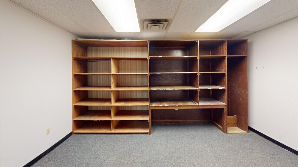 More Photos Of 3340 Ranger Rd, Lansing Research And Development For Lease