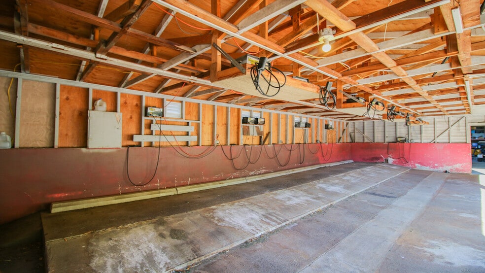 More Photos Of 7350 New Hope Rd, Grants Pass Golf Course Driving Range For Sale