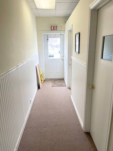 More Photos Of 377 Main St, Center Moriches Storefront Retail Office For Sale