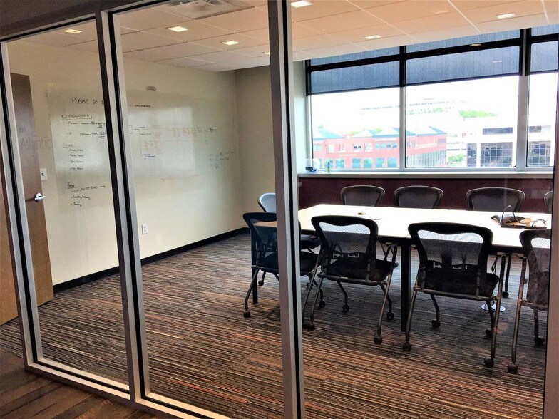 More Photos Of 605 Chestnut St, Chattanooga Office For Lease